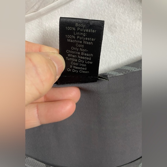 ANN TAYLOR - gray & blue checked blouse with accordion sleeves. - Picture 4 of 4